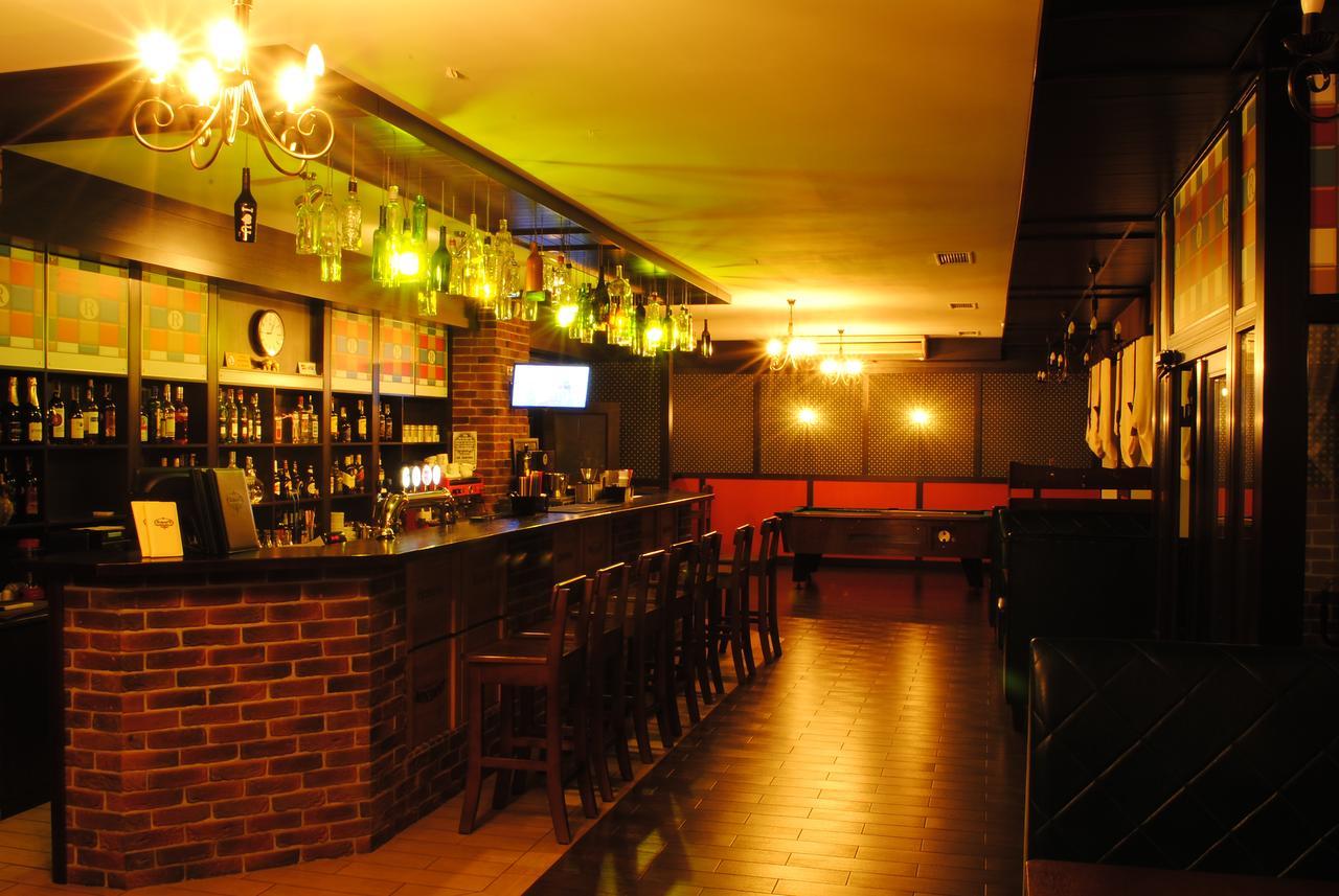 Hotel Restaurant Complex Roman'S Visenyki Kültér fotó