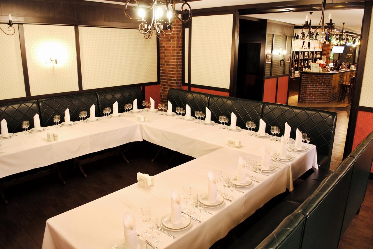 Hotel Restaurant Complex Roman'S Visenyki Kültér fotó